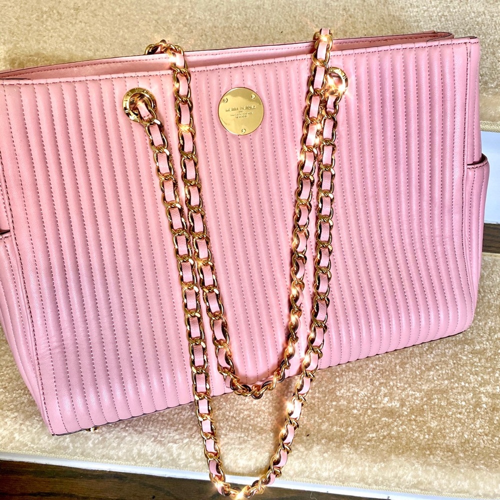 Iconic Henri Bendel Large Shoulder bag! Stunner!